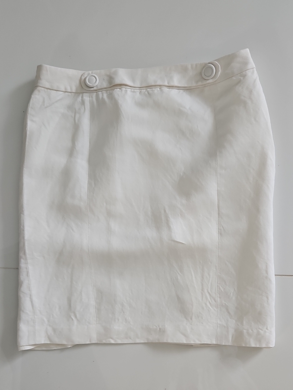 Ann Taylor LOFT Petits White Mini Pencil Skirt with Button Waist Accent